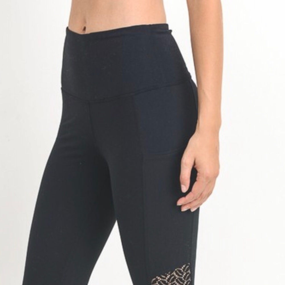 High Waist Black Capri - Picture 2 of 8